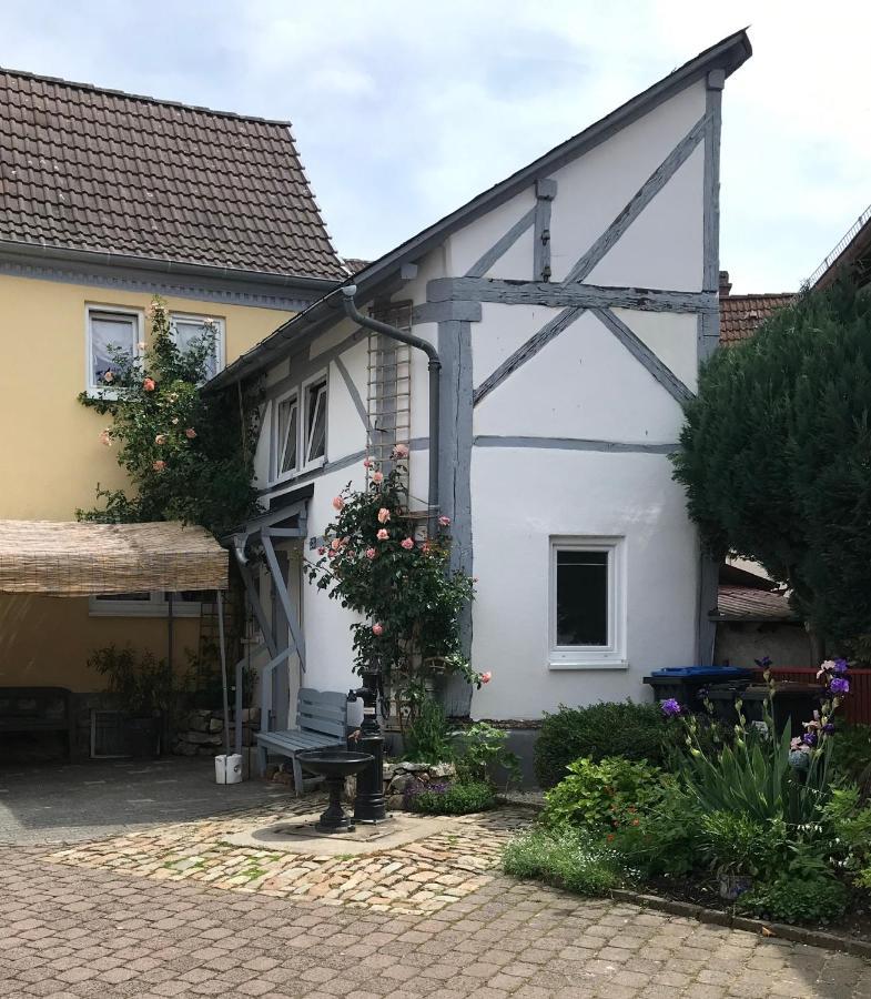 Romantisches Gaestezimmer - Zentralgelegen Wehrheim Exterior foto